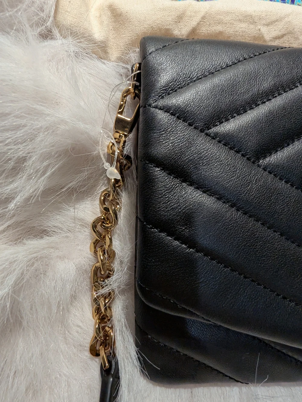 Tory Burch Black Quilted Leather Shoulder Bag - Picture 4 of 12